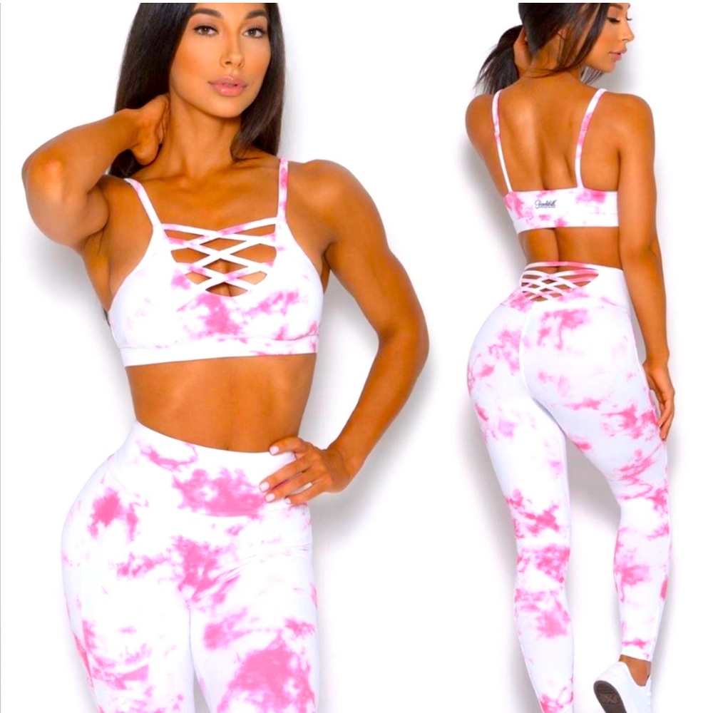 EUC Bombshell Sportswear Sexy Back Leggings in pink & white tie-dye and bra!